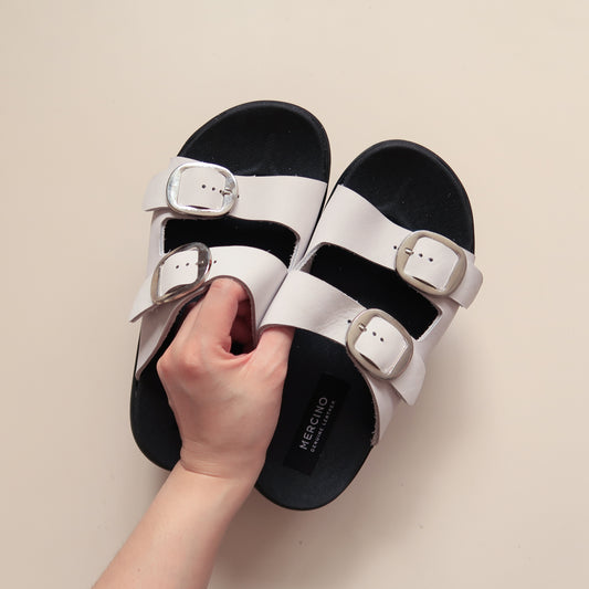 Leslie in Ivory (on black sole)