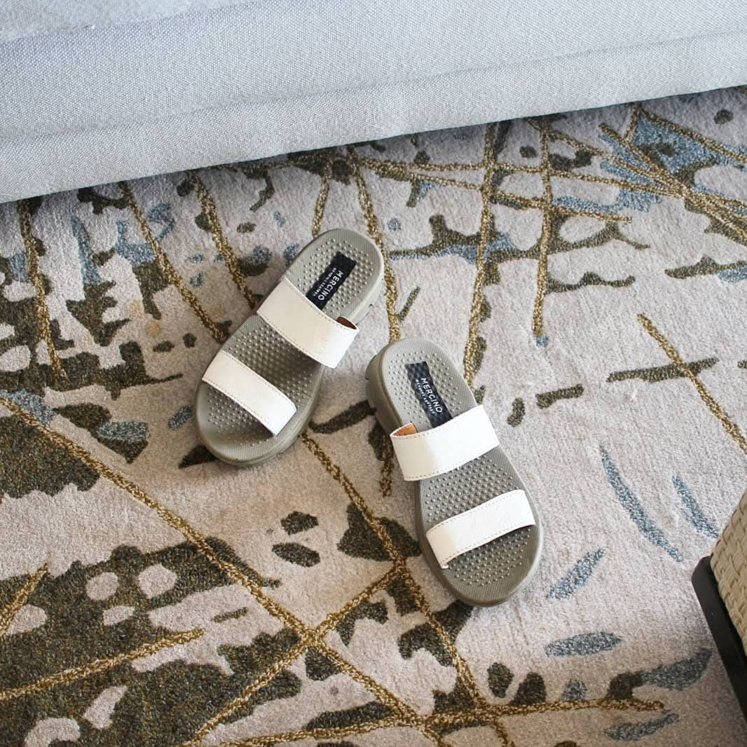 Shana in Ivory